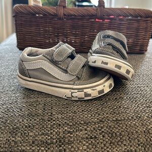 Toddler velcro vans gray and white